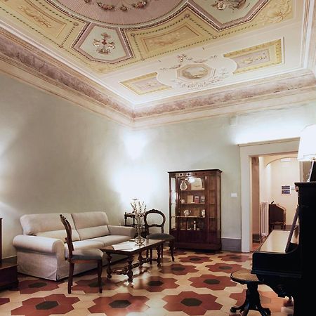 Almadelena Guest House Pisa Exterior photo